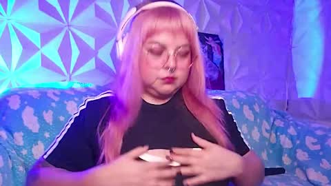 Gina George online show from 04-12-26, 12:37