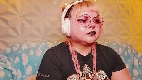 Gina George online show from 05-15-26, 11:34