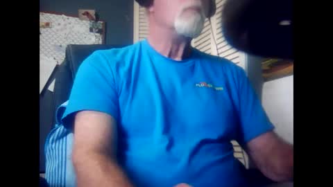 Snapshot of satyr64 chatting on 05-19-26, 03:40 satyr64 online show from 05-19-26, 03:40