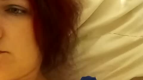 Snapshot of saucybear666 chatting on 01-09-25, 12:14 SnowBunny online show from 01-09-25, 12:14