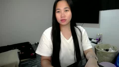 saucymegan online show from 12-21-25, 12:34