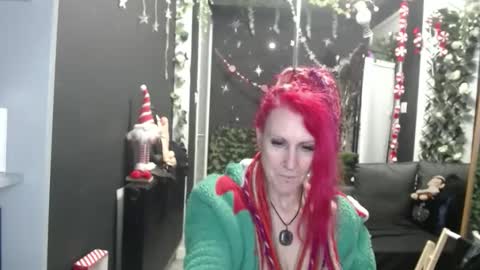 SaucySky online show from 12-19-25, 11:17