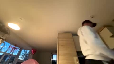 Sausagesandwitch23 online show from 05-29-26, 08:51