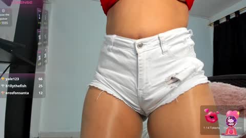 Snapshot of sava_lee chatting on 01-10-25, 12:59 Sava lee online show from 01-10-25, 12:59