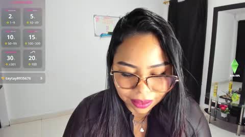 Snapshot of sava_lee chatting on 02-12-25, 09:43 Sava lee online show from 02-12-25, 09:43