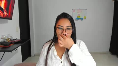 Snapshot of sava_lee chatting on 02-14-25, 02:07 Sava lee online show from 02-14-25, 02:07