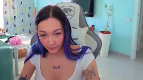 Ariel online show from 02-20-26, 06:26