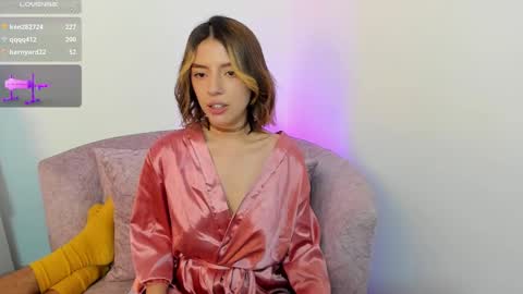 Snapshot of savagesweethearts chatting on 12-09-24, 09:05 savagesweethearts online show from 12-09-24, 09:05