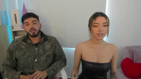 Snapshot of savagesweethearts chatting on 12-26-24, 03:42 savagesweethearts online show from 12-26-24, 03:42