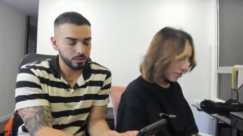 Snapshot of savagesweethearts chatting on 01-27-25, 01:48 savagesweethearts online show from 01-27-25, 01:48