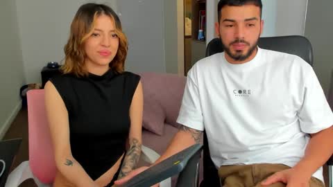 Snapshot of savagesweethearts chatting on 03-08-25, 07:09 savagesweethearts online show from 03-08-25, 07:09