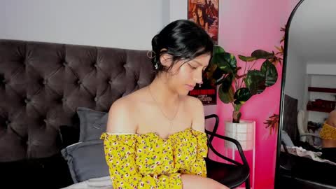Snapshot of savannah_cameron chatting on 01-05-25, 05:20 Savannah online show from 01-05-25, 05:20