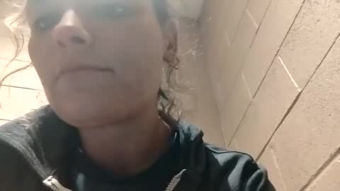 Snapshot of savannahjays chatting on 09-27-25, 03:17 savannahjays online show from 09-27-25, 03:17