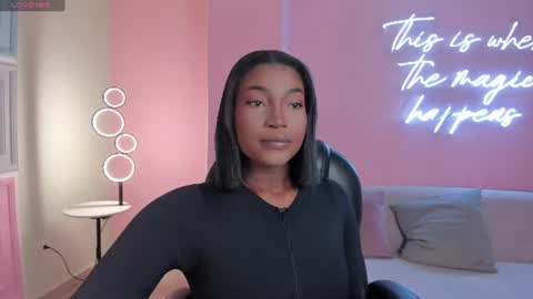 Snapshot of savannahstorm_ chatting on 06-19-26, 11:14 S a v a n n a h online show from 06-19-26, 11:14