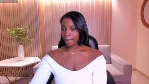 Snapshot of savannahstorm_ chatting on 07-15-26, 10:31 S a v a n n a h online show from 07-15-26, 10:31