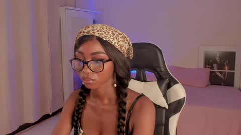 Savannahwildee online show from 12-05-24, 09:17