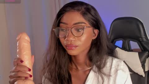 Savannahwildee online show from 02-09-25, 12:06