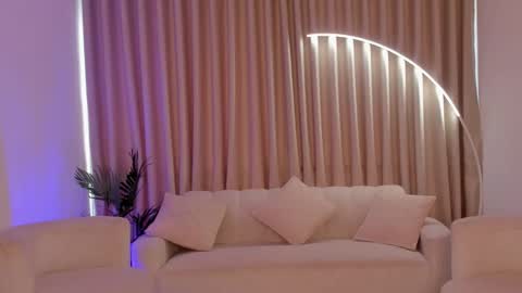 Savannahwildee online show from 09-14-25, 11:42