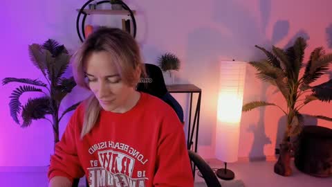 save the qween online show from 02-03-25, 07:07