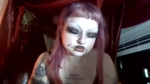 Snapshot of saviorsfeastxxx chatting on 02-18-26, 12:17 GG online show from 02-18-26, 12:17