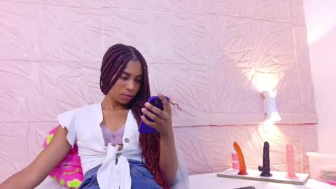 savory_pussy18 online show from 09-12-25, 09:15