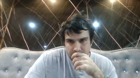 Snapshot of sawasdee04 chatting on 04-06-26, 10:05 petperson04 online show from 04-06-26, 10:05