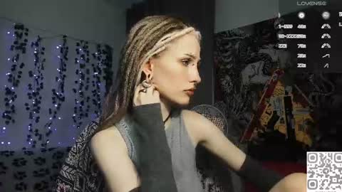 pronoun she. name Mary. age 21. online show from 08-06-26, 05:48