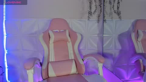 Snapshot of saylilith chatting on 02-18-25, 12:06 Say Lilith Monday to Saturday 700am to 140pm Colombian time online show from 02-18-25, 12:06