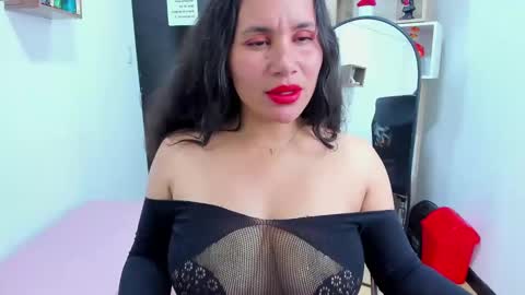 Snapshot of saylor_lee22 chatting on 12-24-24, 04:44 Saylor online show from 12-24-24, 04:44