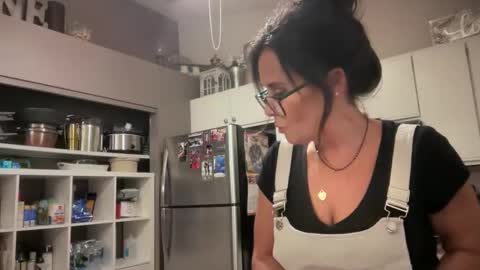 Snapshot of sayplsgdgrl chatting on 03-12-25, 01:47 Good Girls Say Please...and Thank You online show from 03-12-25, 01:47