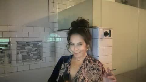 Snapshot of sayplsgdgrl chatting on 11-01-25, 05:59 Good Girls Say Please...and Thank You online show from 11-01-25, 05:59