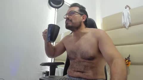 sebastian   muscleman  daddy   the better  latin  lover   online show from 10-23-25, 11:09