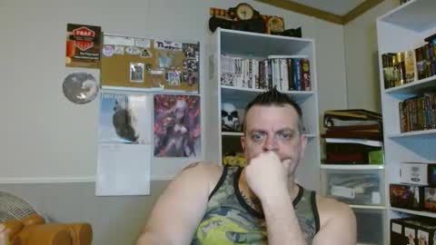 Snapshot of scarecrow2wm chatting on 02-22-25, 04:18 Kent Clark online show from 02-22-25, 04:18