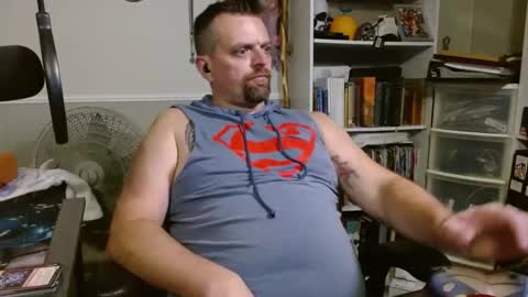 Snapshot of scarecrow2wm chatting on 09-29-25, 03:44 Kent Clark online show from 09-29-25, 03:44