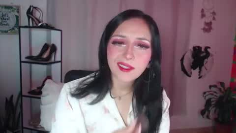 Snapshot of scarlat_diamond chatting on 07-25-26, 12:25 Scarlat Diamond online show from 07-25-26, 12:25