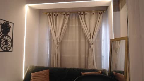 Scaelet Mia online show from 04-16-26, 07:36