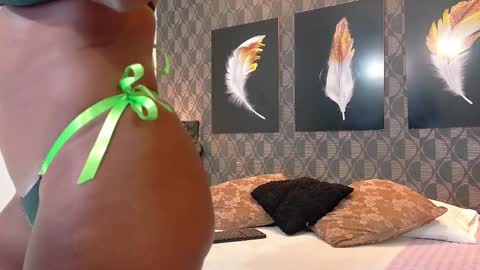 Snapshot of scarleetsmith chatting on 02-25-26, 12:15 Scarleet online show from 02-25-26, 12:15