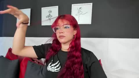 Snapshot of scarlet_castro chatting on 09-29-25, 11:48 Scarlet online show from 09-29-25, 11:48