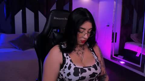 scarlet_ceretti1 online show from 03-02-26, 11:11