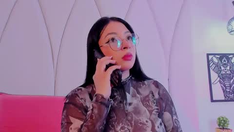 scarlet_ceretti1 online show from 04-17-26, 10:13