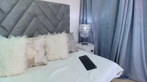 scarlet_queen7 online show from 05-01-26, 06:34