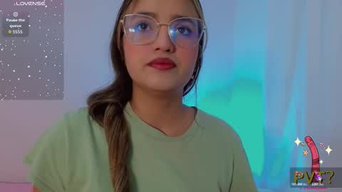 Snapshot of scarlet_rose__ chatting on 09-10-25, 04:12 Scarlet online show from 09-10-25, 04:12