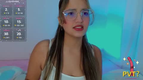 Snapshot of scarlet_rose__ chatting on 09-11-25, 04:12 Scarlet online show from 09-11-25, 04:12