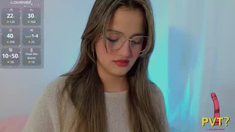 Snapshot of scarlet_rose__ chatting on 09-16-25, 04:02 Scarlet online show from 09-16-25, 04:02