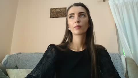 Snapshot of scarlet_rosse chatting on 06-23-26, 04:05 Scarlet online show from 06-23-26, 04:05