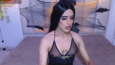 scarlet and roxane online show from 10-21-25, 08:48