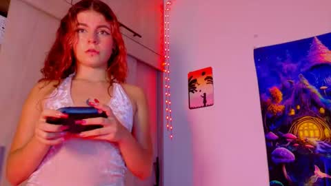 Scarlet online show from 10-24-25, 09:22