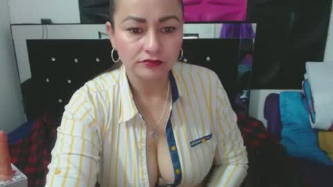 Snapshot of scarletglow1 chatting on 12-05-24, 08:00 scarletglow1 online show from 12-05-24, 08:00