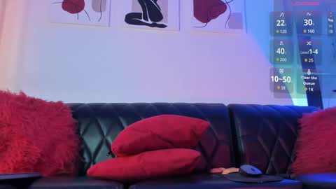 Snapshot of scarleth061 chatting on 10-15-25, 11:43 scarleth061 online show from 10-15-25, 11:43