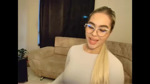 Alaia Domina online show from 03-04-26, 11:22